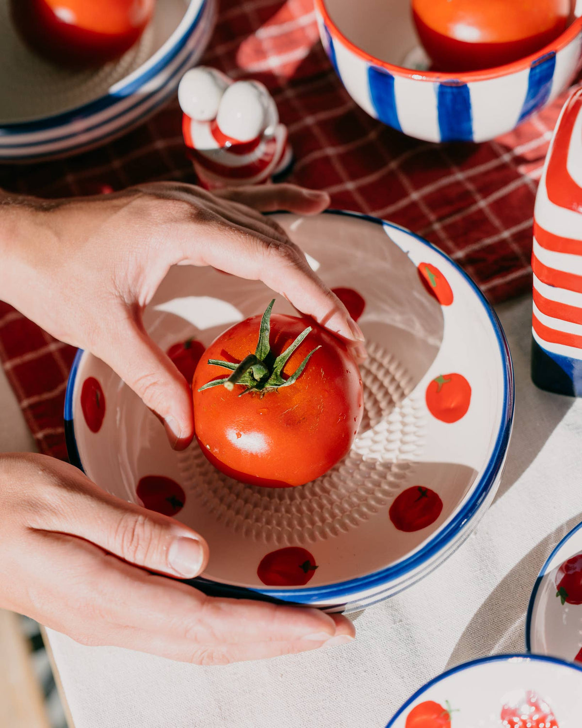 Keramický talířek na strouhání - Velký - Pomodoro